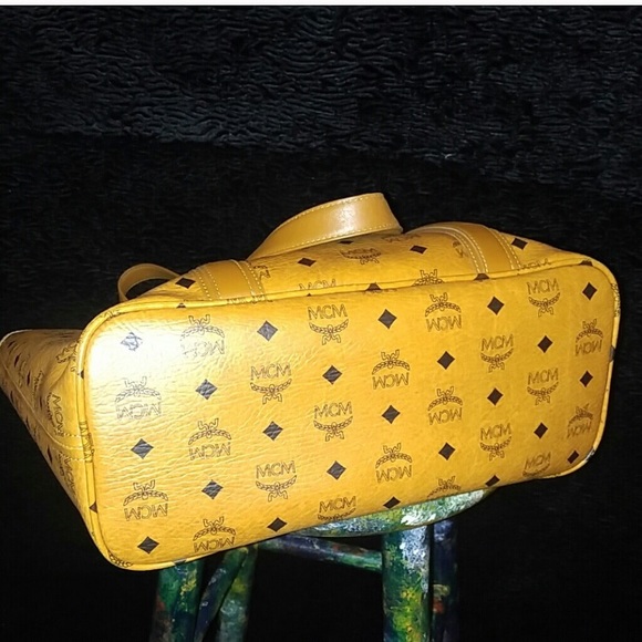 PRICE DROP!! 2 DAYS ONLY!! Trade value $700 - Picture 3 of 4