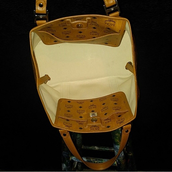 PRICE DROP!! 2 DAYS ONLY!! Trade value $700 - Picture 4 of 4