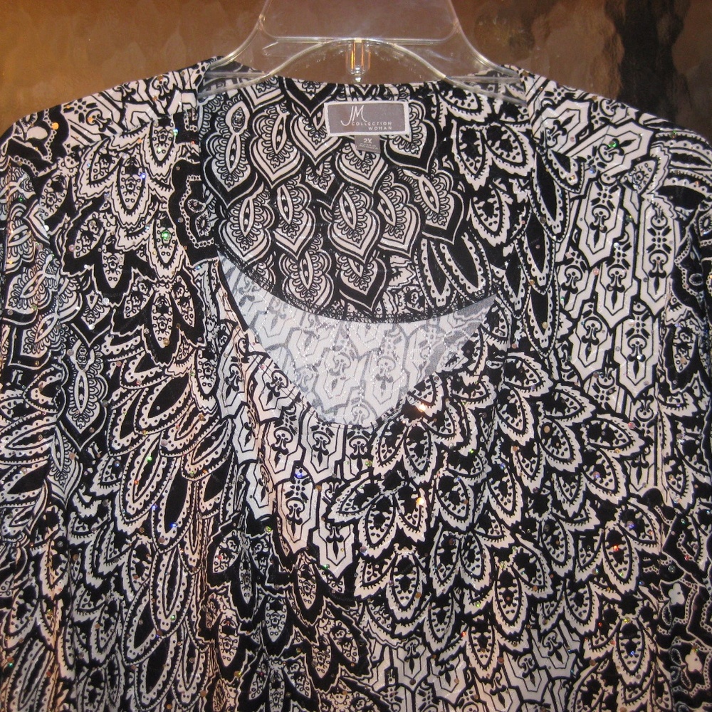 JM Collection Top - Picture 3 of 8