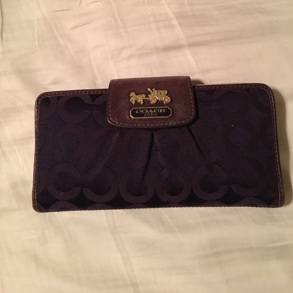Coach wallet