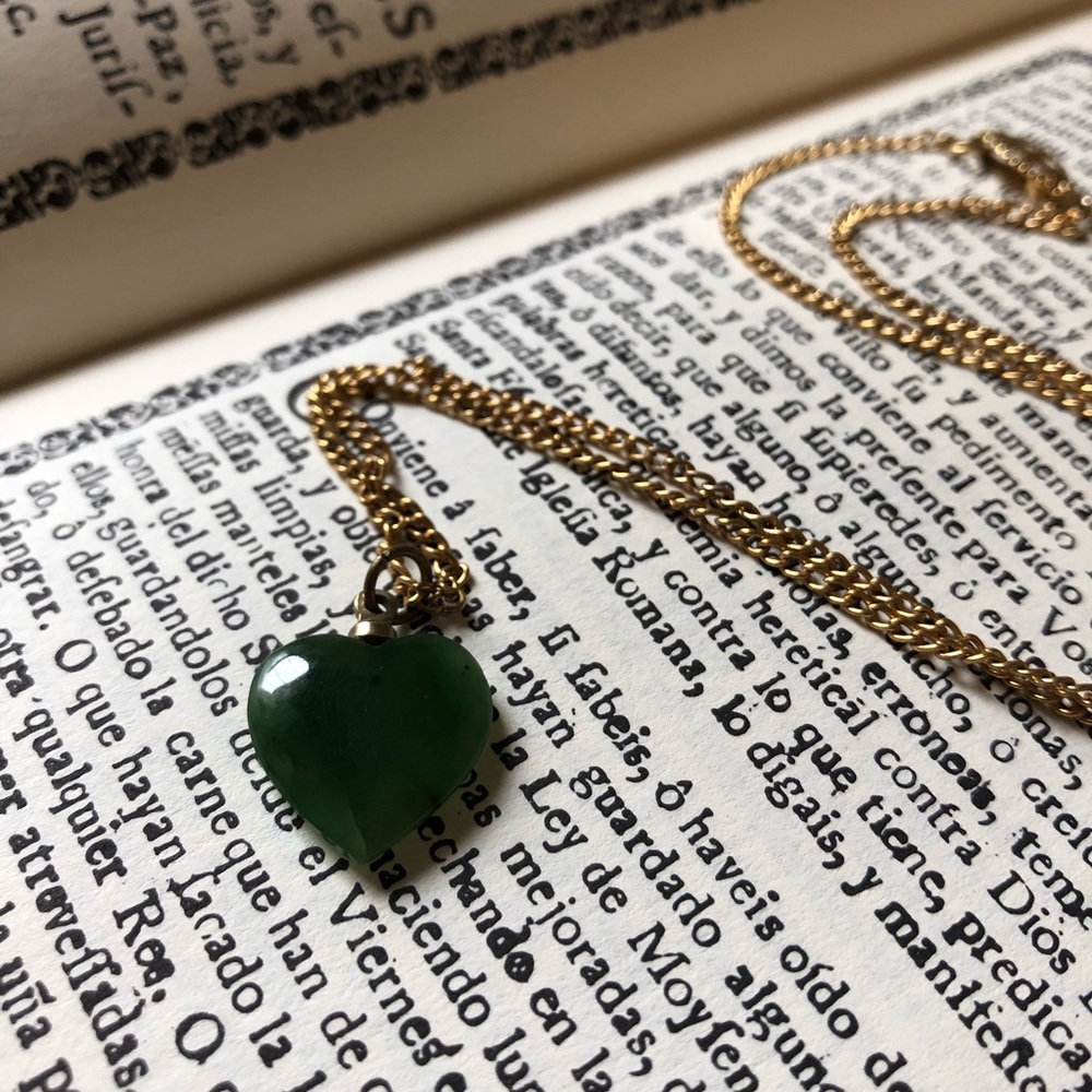Dainty Emerald Green Necklace