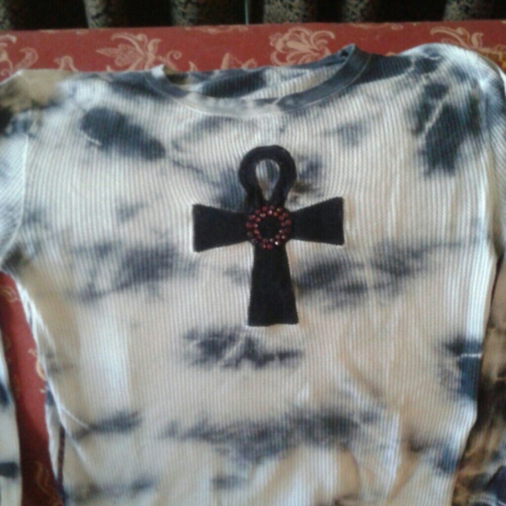 ON SALE! Cross shirt long.sleeve white and black tie die see pictures unique
