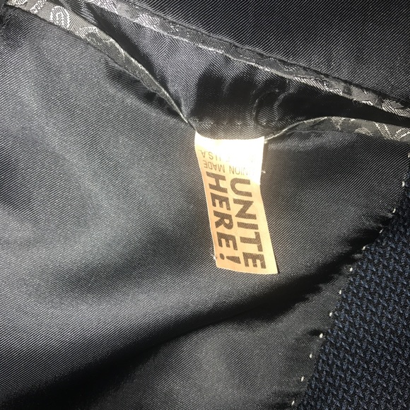 •Joseph Abboud Navy Blazer- U.S.A. Made!• - Picture 5 of 6