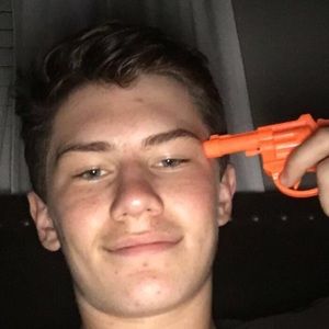 Meet your Posher, Dillon