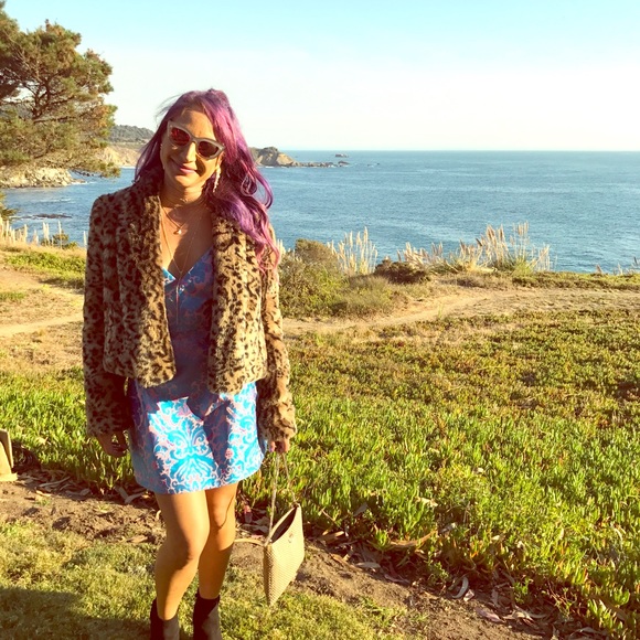 Meet Your Posher - Picture 2 of 8