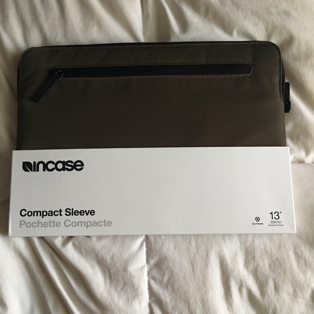 13” MacBook Pro Laptop case -hunter green.