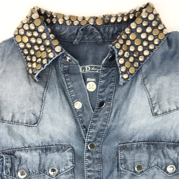 Studded Collar Denim Top - Picture 4 of 6