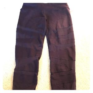 Victoria Secret Knockout Leggings Size L