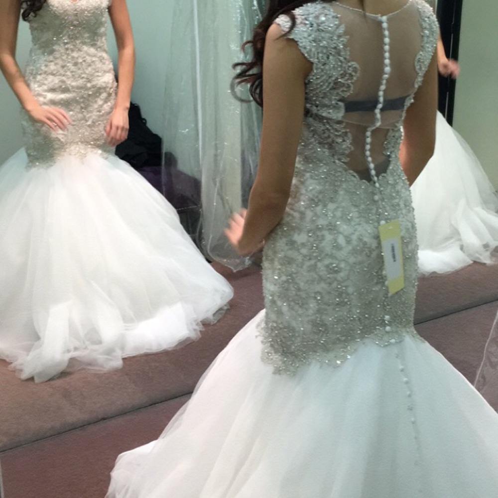 ALLURE BRIDALS WEDDING DRESS - Picture 3 of 6