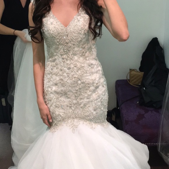 ALLURE BRIDALS WEDDING DRESS - Picture 2 of 6