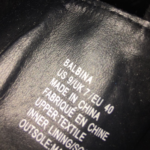 Black boots - Picture 3 of 3