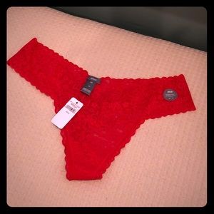 NWT Victorian lace red medium Aerie thong