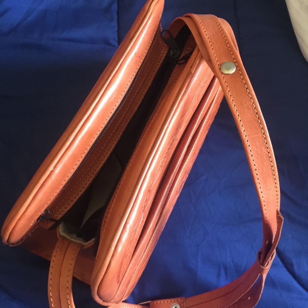 Purse - Picture 3 of 5