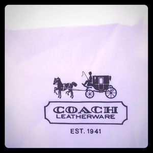 Large tote Coach Dust Cover