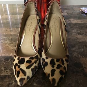 Jessica Simpson stiletto pumps