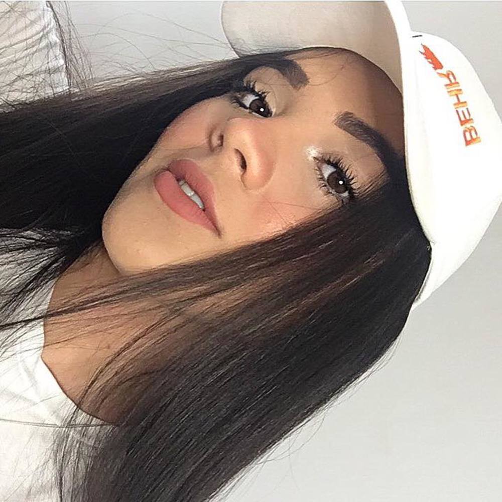 Meet your Posher, Valenna