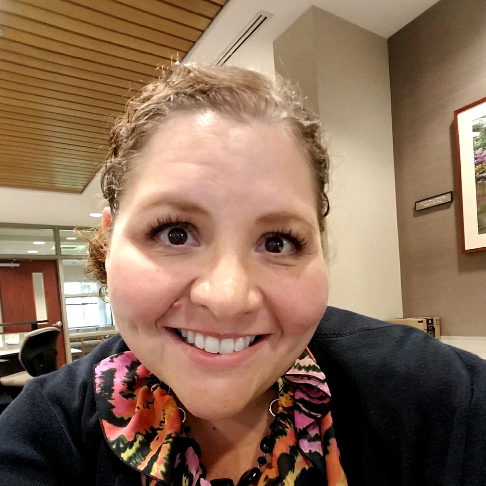 Meet your Posher, Kelli