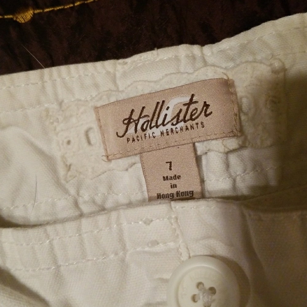 Shorts - Picture 2 of 4