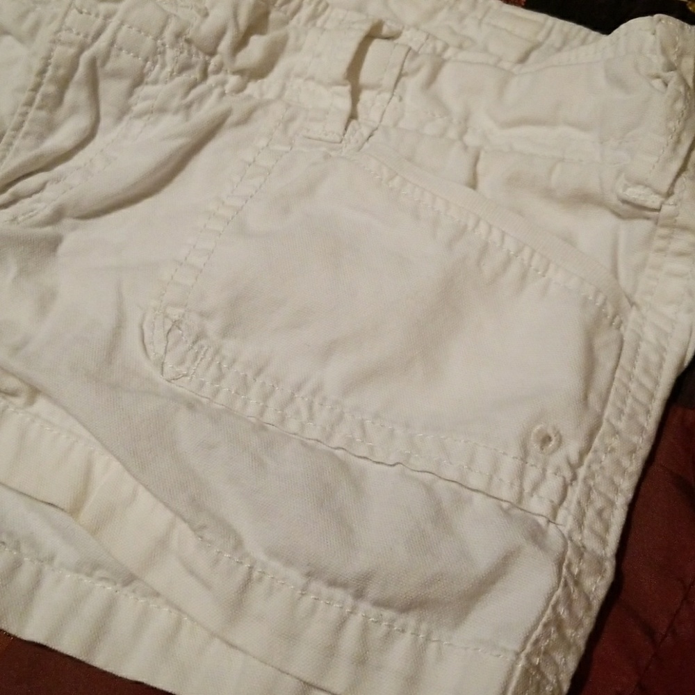 Shorts - Picture 3 of 4