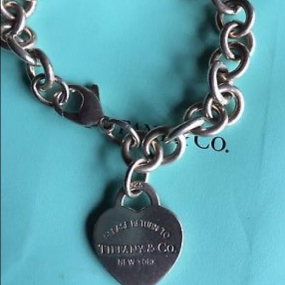 Return to Tiffany heart bracelet.