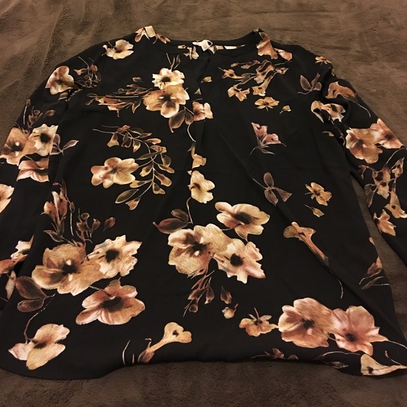 Tops - Floral dress blouse