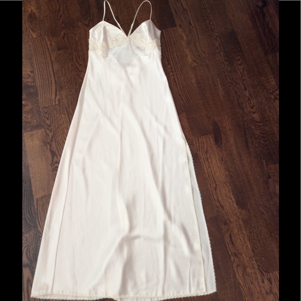 Victoria's Secret Robe & Nighty XS