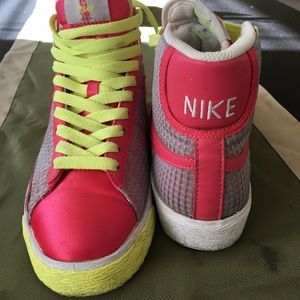 Nike high tops sneakers.  Multiple colors.