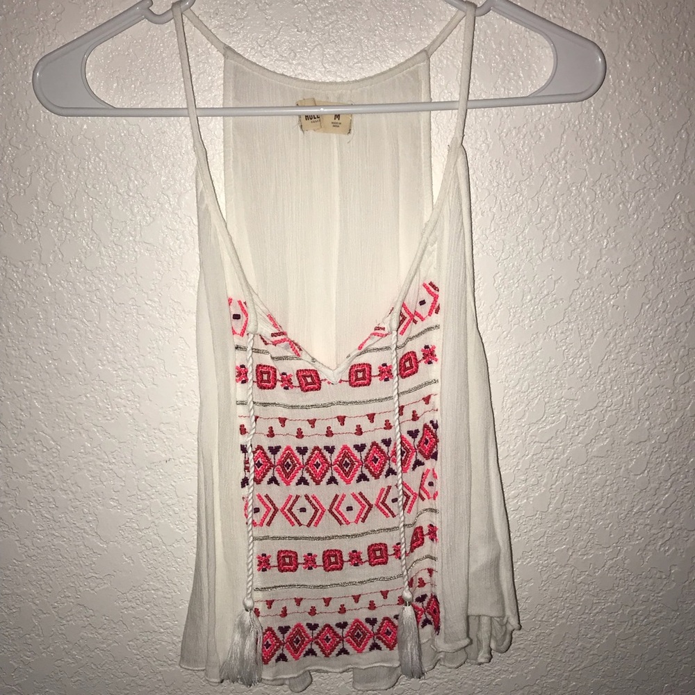 HOLLISTER CROP TOP V-NECK