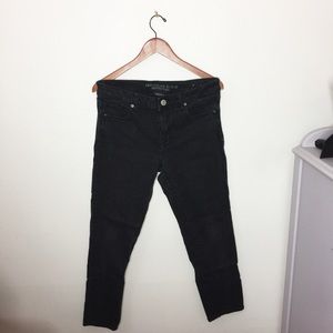American Eagle Black Skinny Jeans.