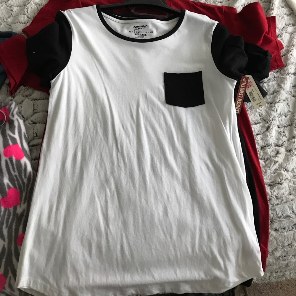 Men’s medium and large T-shirts
