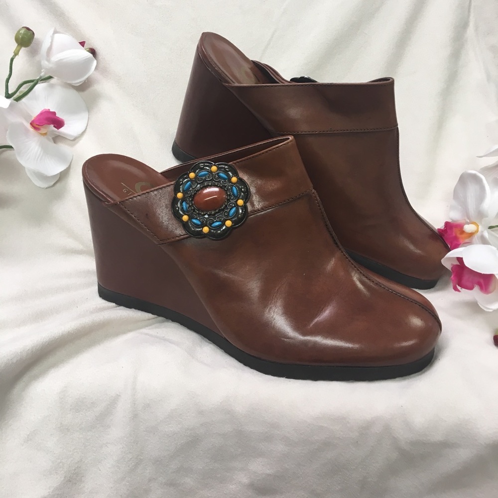 💥GIANNI BINI Brown Wedges NWOT