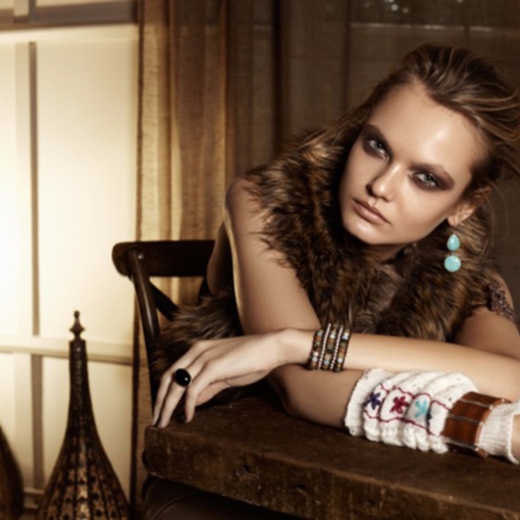 RUE 21 FAUX FUR BOLERO SZ. LARGE - Picture 4 of 7