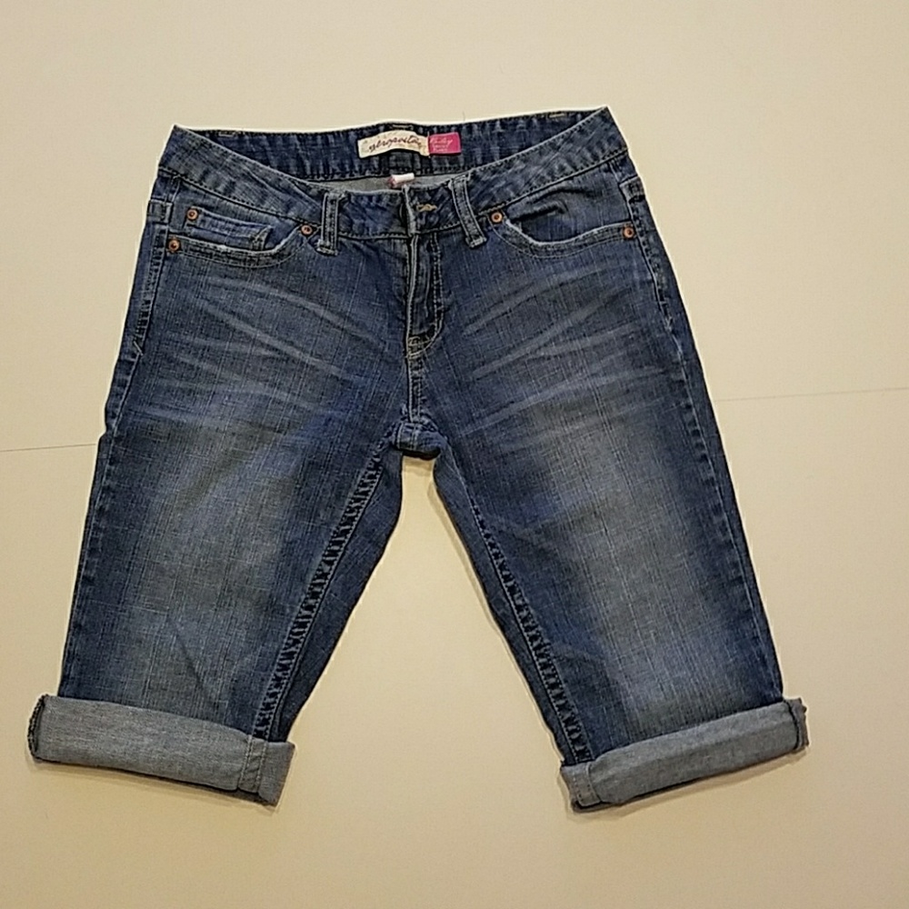 🔖Aeropostale Bermuda shorts size 5/6