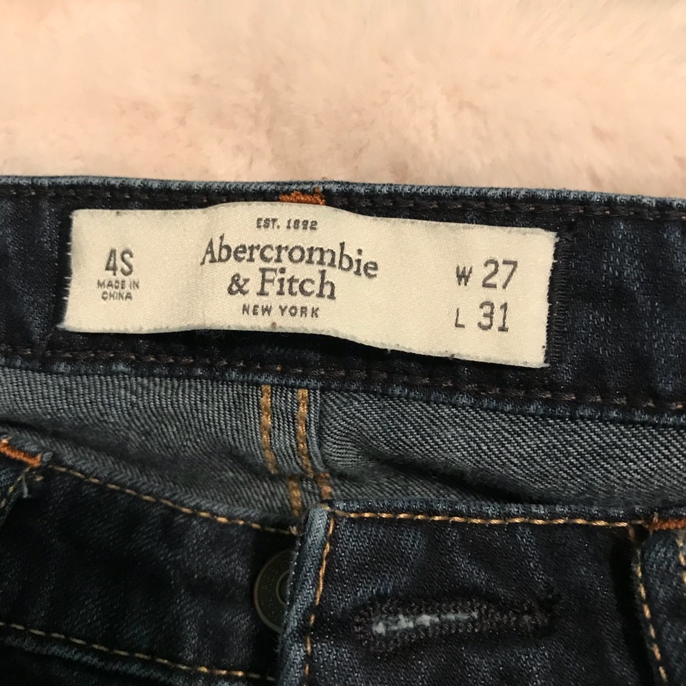 *Like new* Abercrombie Vintage bootcut jeans - Picture 5 of 8
