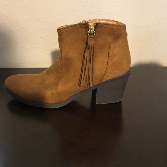 Booties - Picture 3 of 5