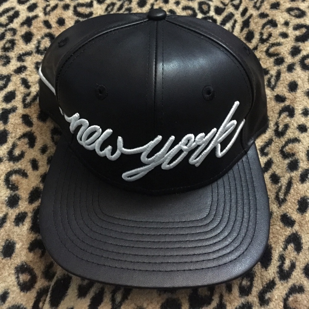 NEW YORK HAT LEATHER