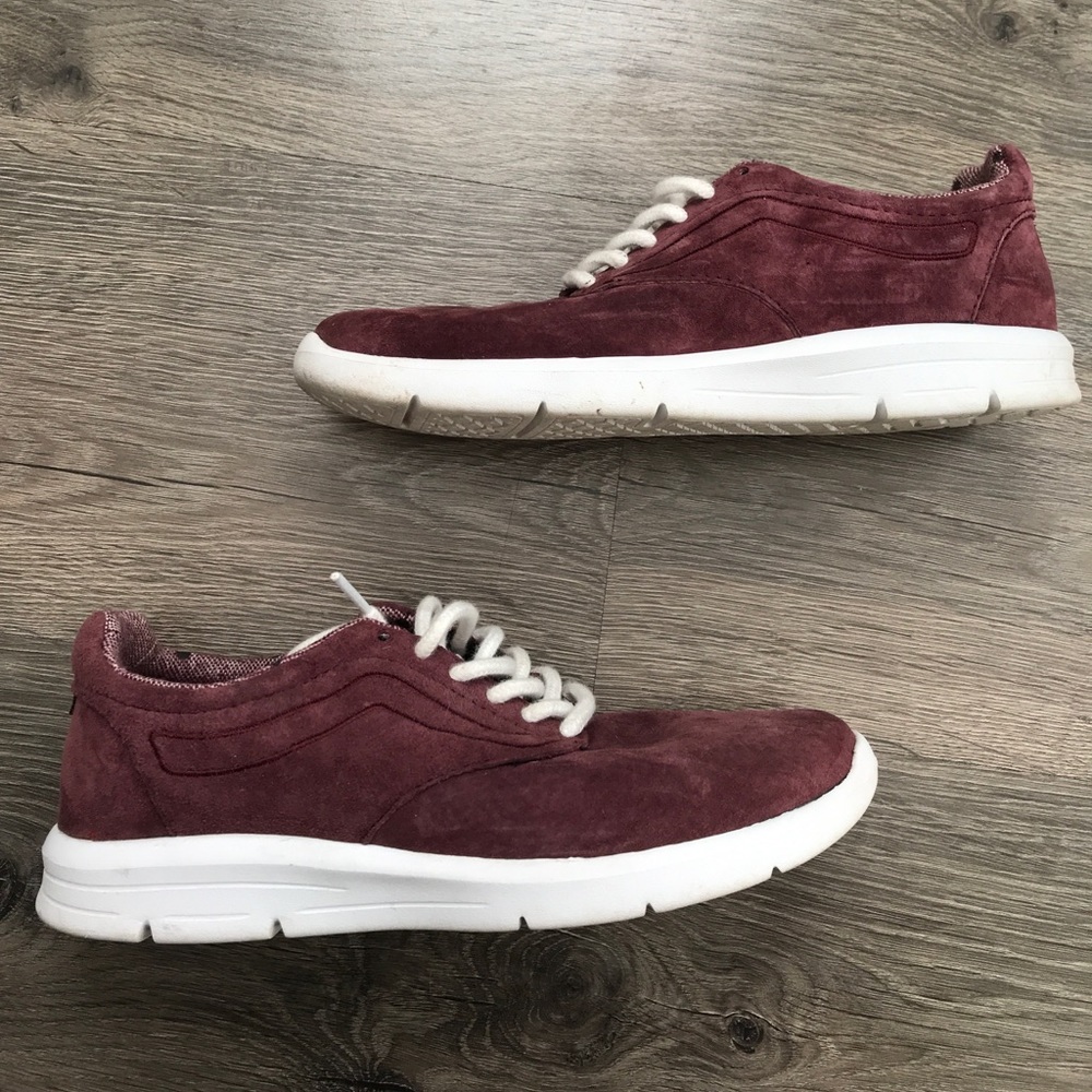 NWOT suede vans sz 8