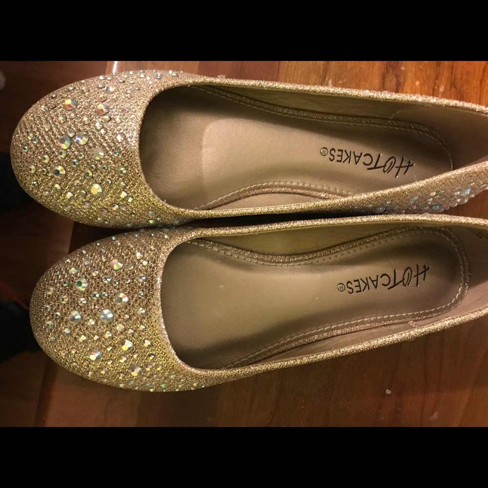 Girls gold Size 13 flats