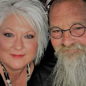 Meet your Posher, Pattyanderic