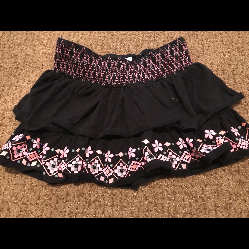 Black and pink skort with ruffles