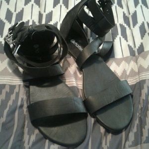 Black strappy sandals