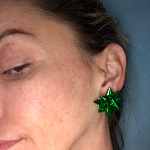 Mini actual holiday bow earrings in metallic red, - Picture 2 of 4