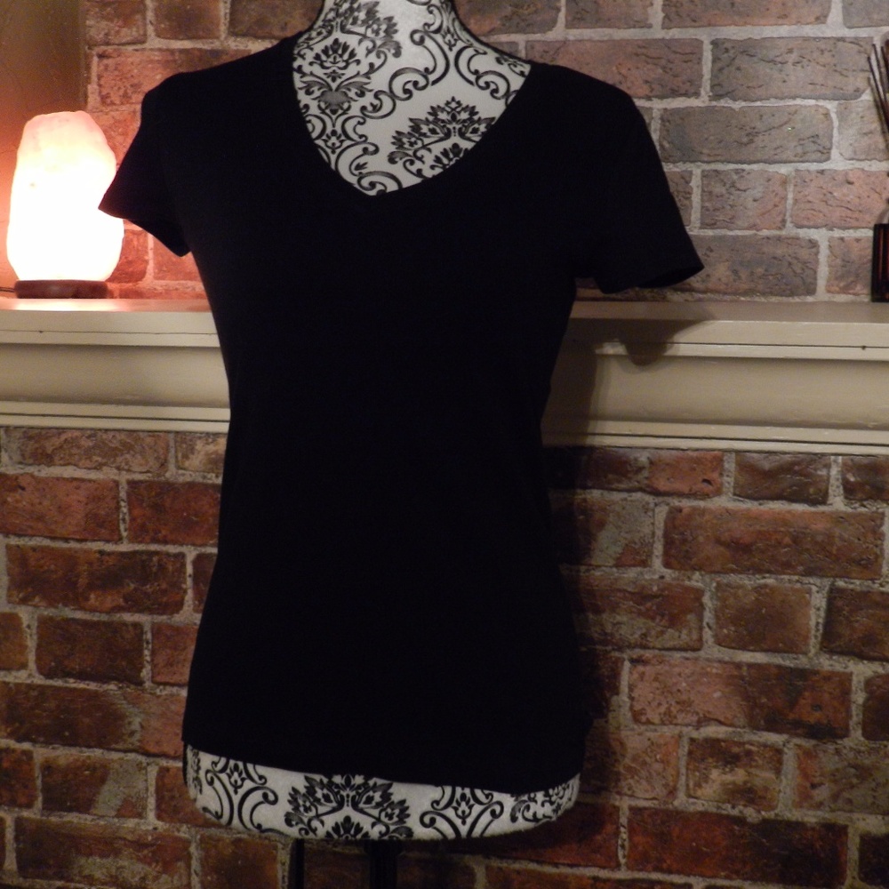 ladys black top