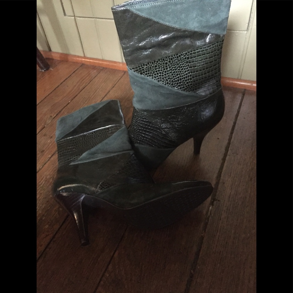 Nine West Dark green skinny heel boots Size 8