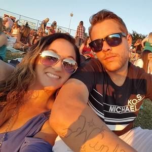 Meet your Posher, Kara