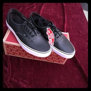 NEW MENS VANS