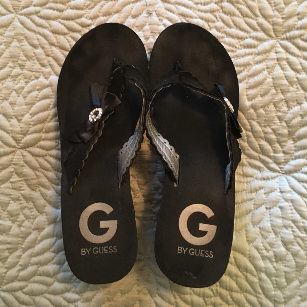Guess wedges