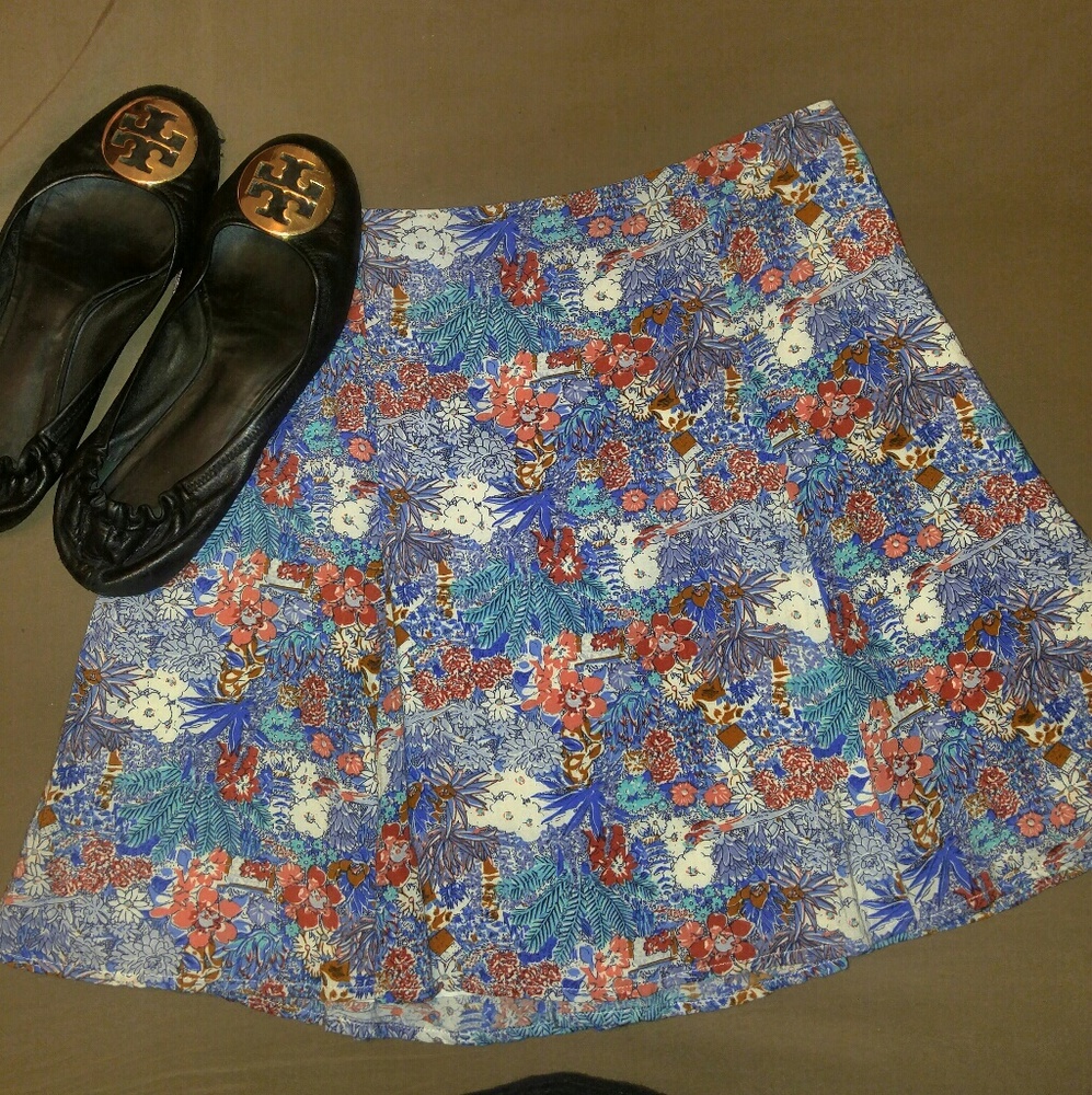 Forever21 floral skirt