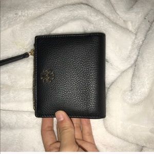 Sold do not buy Tory Burch Wallet