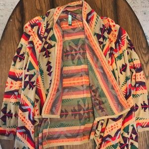 “Jaloux” brand drapey Aztec print cardigan
